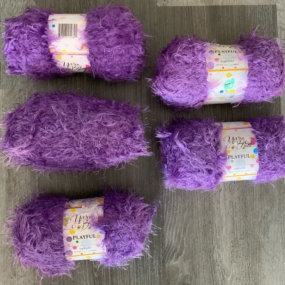Yarn Bee Playful Yarn - Regal  Solid - 5 Skeins